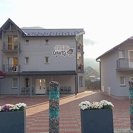 Готель Ципа 克瓦西 外观 照片